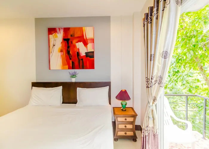 Baan Yuyen Karon Guesthouse