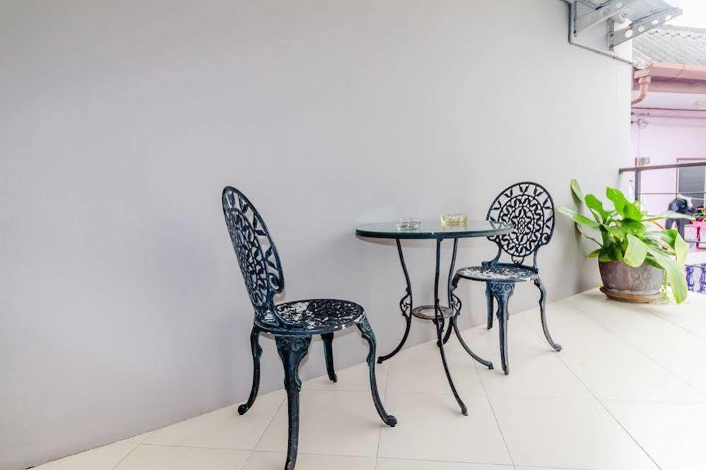 Baan Yuyen Гостевой дом Карон