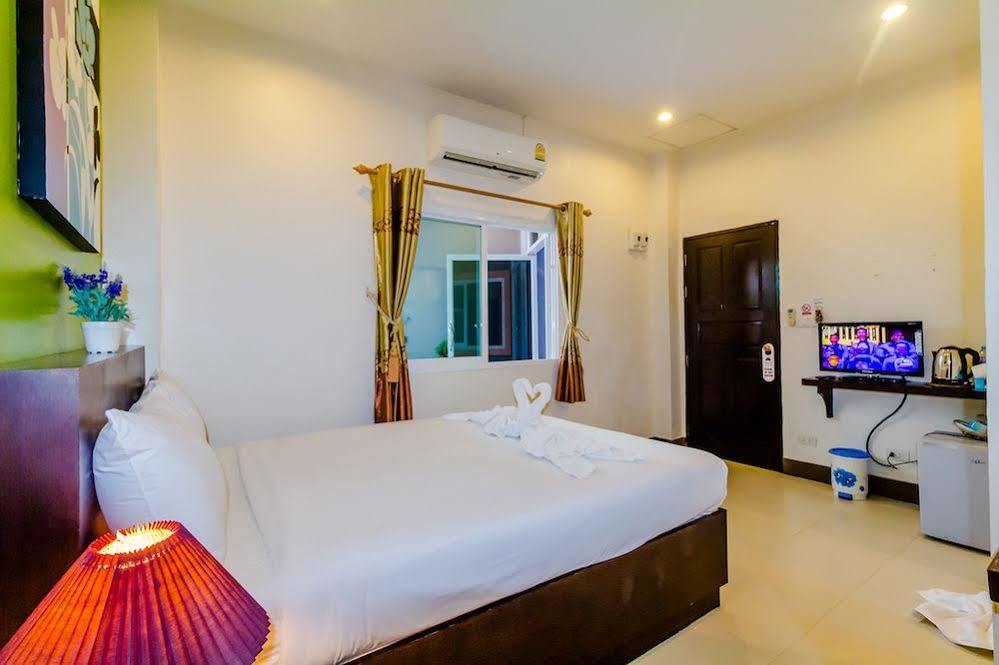 Гостевой дом Baan Yuyen 3*